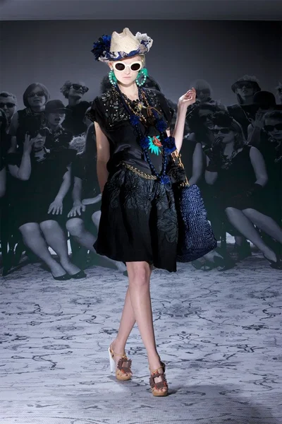 Look 4